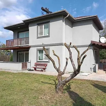 Detached Among The Greenery In Sakarya *